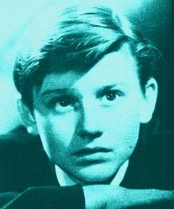 logo photo Roddy McDowall in the 1940s