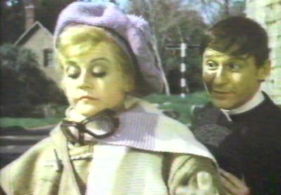 A Tribute to Roddy McDowall - Bedknobs and Broomsticks (broom016.jpg)