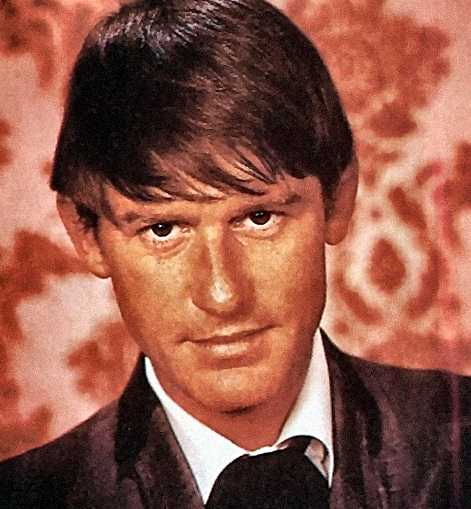 A Tribute to Roddy McDowall - The Cool Ones (cool003.jpg)