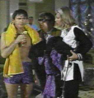 A Tribute to Roddy McDowall - The Cool Ones (topless2.jpg)