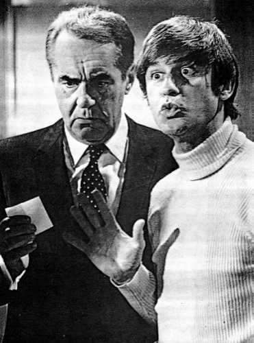 A Tribute to Roddy McDowall - Hello Down There (hello01.jpg)