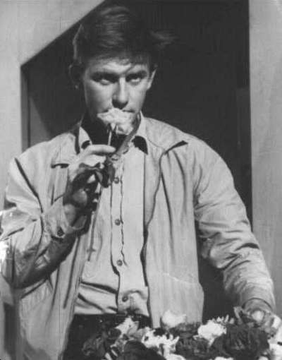 A Tribute to Roddy McDowall - Shock Treatment (shock02.jpg)