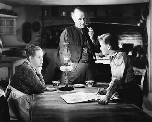 A Tribute to Roddy McDowall - How Green Was My Valley (huw36.jpg)