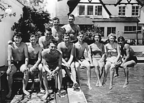 A Tribute to Roddy McDowall - Cheviot Hills (pool01.jpg)