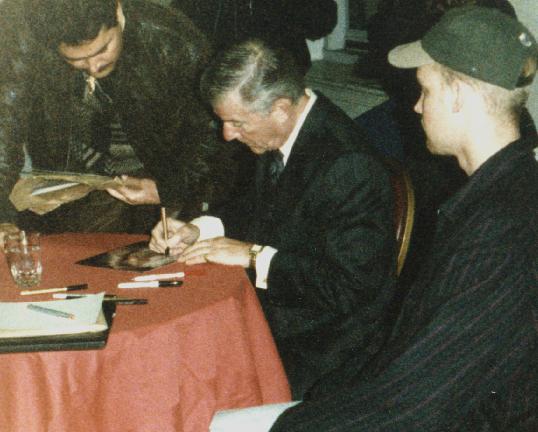 A Tribute to Roddy McDowall - signing03.jpg