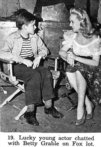 A Tribute to Roddy McDowall - Movie Life Year Book 1947 (page3i.jpg)