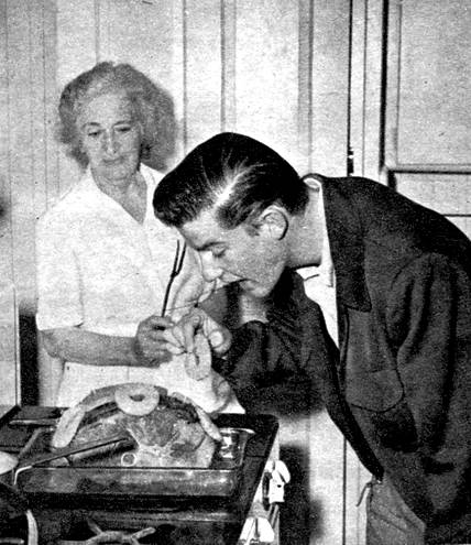 A Tribute to Roddy McDowall - With All the Fixin's (fixin02.jpg)