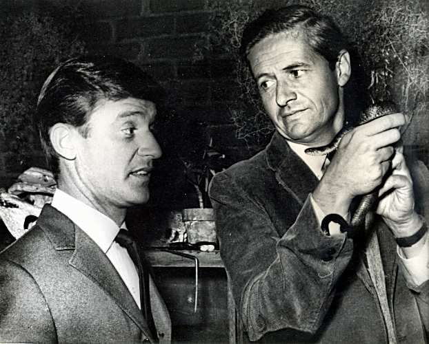 A Tribute to Roddy McDowall - Bob Hope Presents the Chrysler Theatre (chryslerFatalMistake02.jpg)