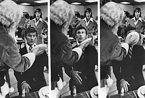 A Tribute to Roddy McDowall - Miracle on 34th Street (miracle01.jpg)