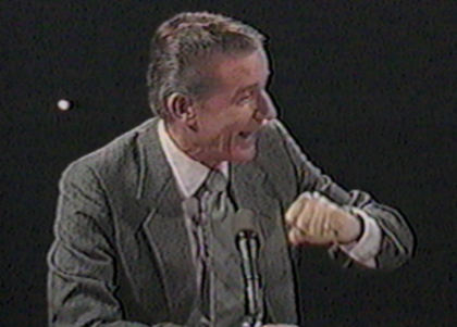 A Tribute to Roddy McDowall - Close Encounters of the Fourth Kind (kind020.jpg)