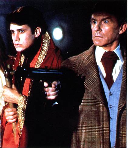 A Tribute to Roddy McDowall - Fright Night II (fn203a.jpg)