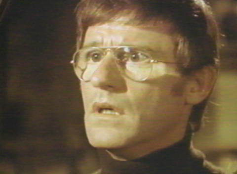 A Tribute to Roddy McDowall - Legend of Hell House (house067.jpg)