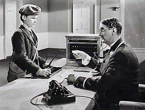 A Tribute to Roddy McDowall - Confirm or Deny (confirm07.jpg)