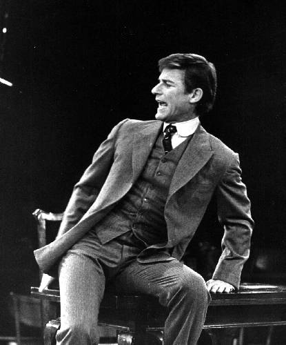 A Tribute to Roddy McDowall - Charley's Aunt (charley6.jpg)