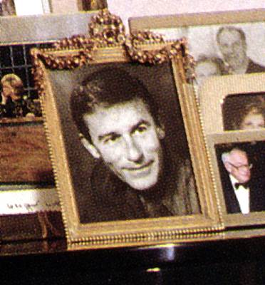 A Tribute to Roddy McDowall - jriversPianoTop.jpg