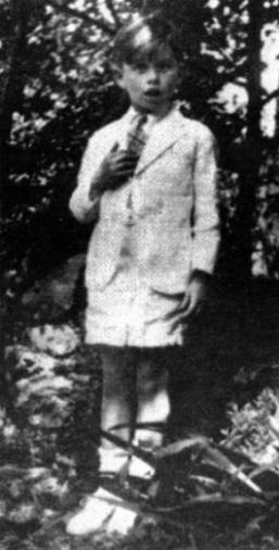 A Tribute to Roddy McDowall - rm30s01.jpg