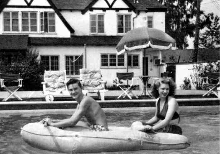 A Tribute to Roddy McDowall - rm40s02.jpg