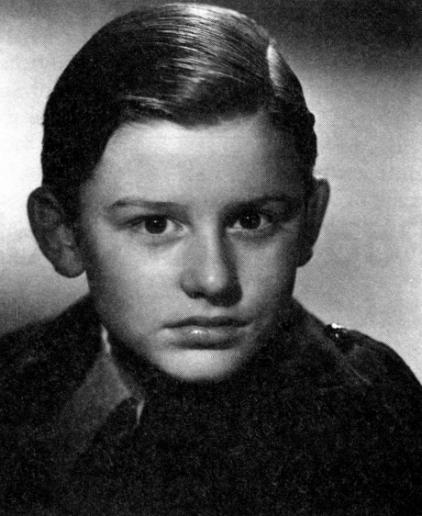 A Tribute to Roddy McDowall - rm40s06.jpg