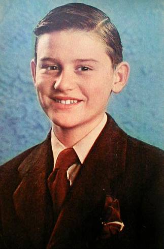 A Tribute to Roddy McDowall - rm40s16.jpg