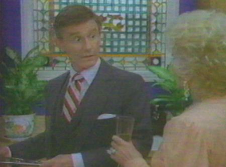 A Tribute to Roddy McDowall - Bridges to Cross (cross002.jpg)