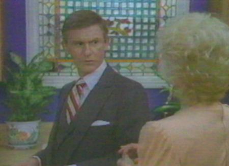 A Tribute to Roddy McDowall - Bridges to Cross (cross008.jpg)